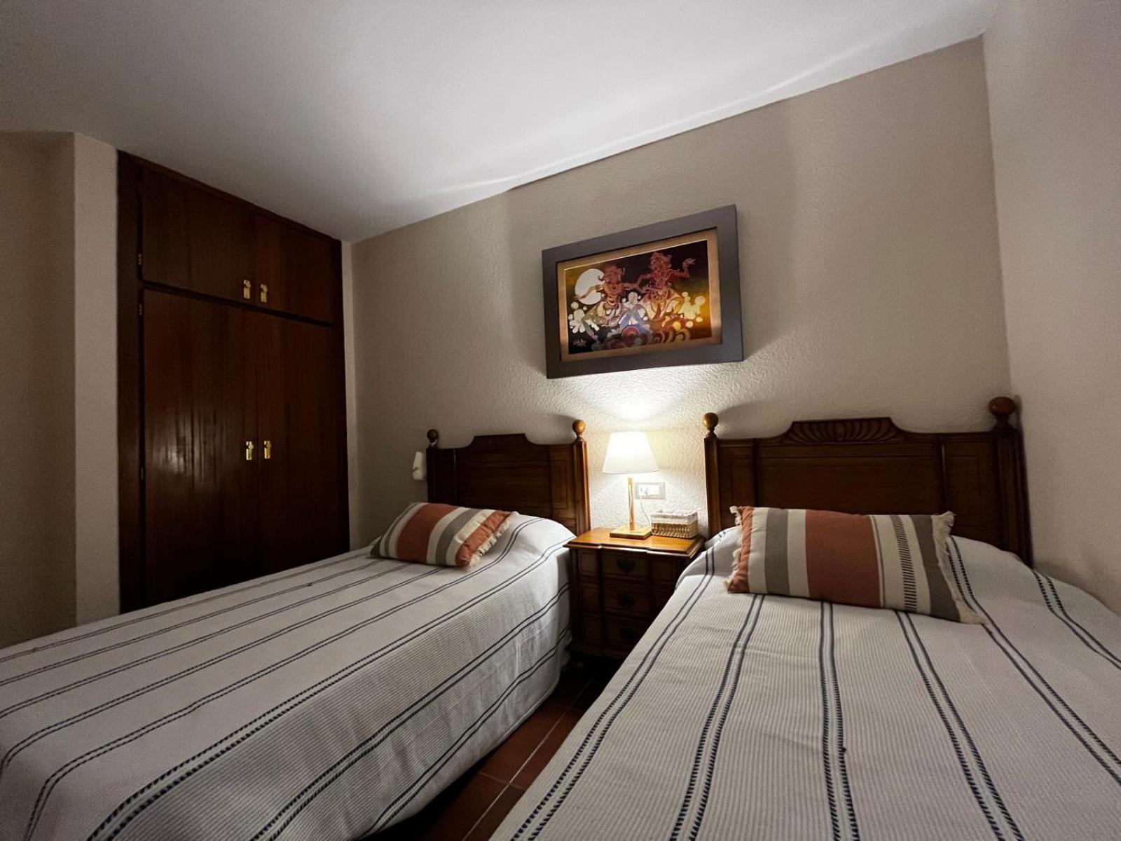 Acogedor Y Amplio Apartamento Familiar A Pie De Playa Calafell Exterior photo