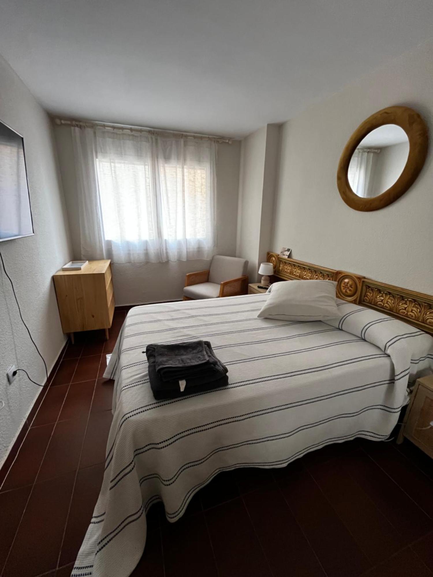 Acogedor Y Amplio Apartamento Familiar A Pie De Playa Calafell Exterior photo